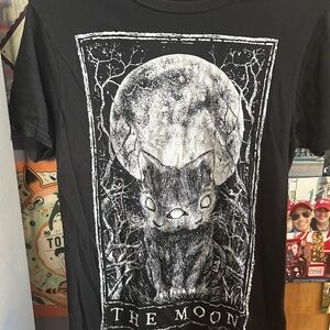 Black The Moon Tarot Graphic Cat T-Shirt